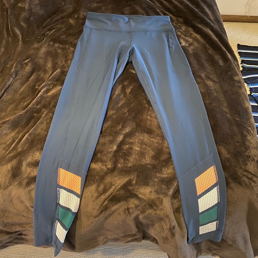 Dark blue leggings